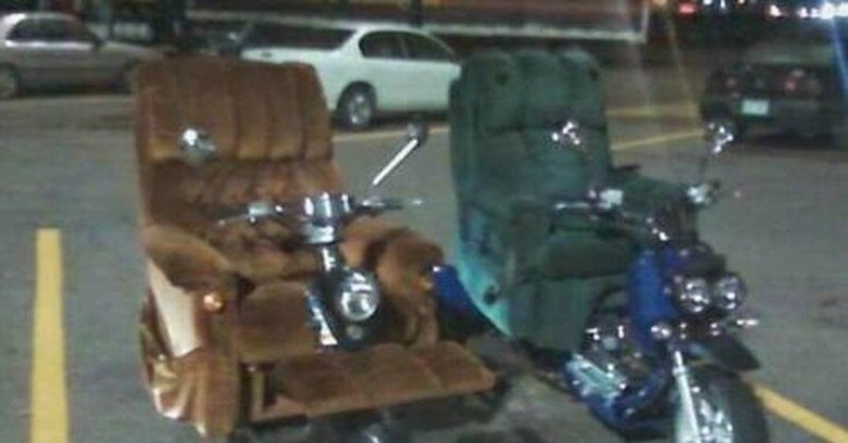 Мопед смешной