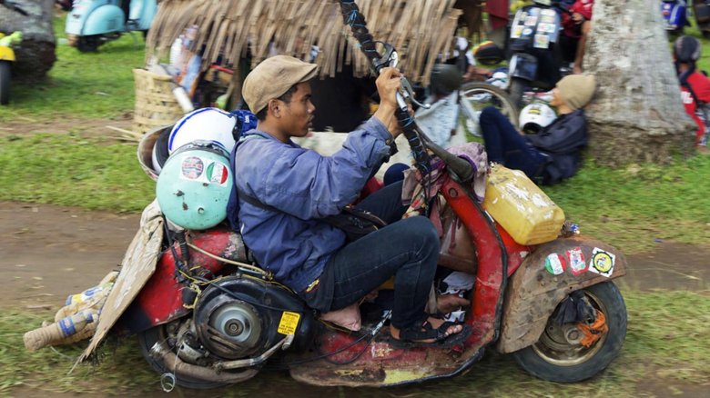 Индонезийские байкеры