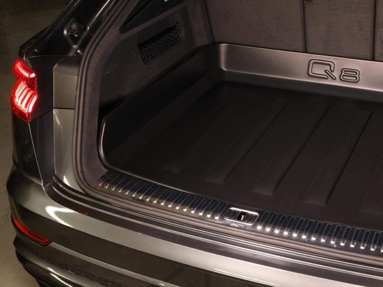 Audi q8 коврик в багажник