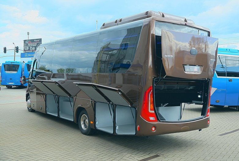 Автобус ивеко