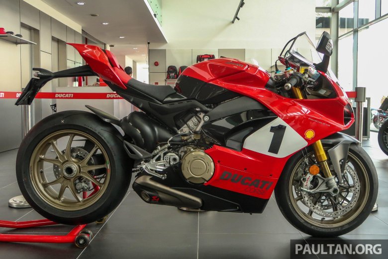 Ducati panigale v 4 r