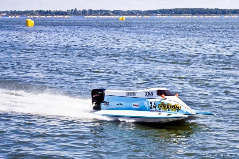 Powerboat racing