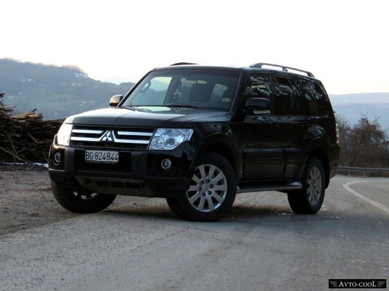 Mitsubishi pajero 2008