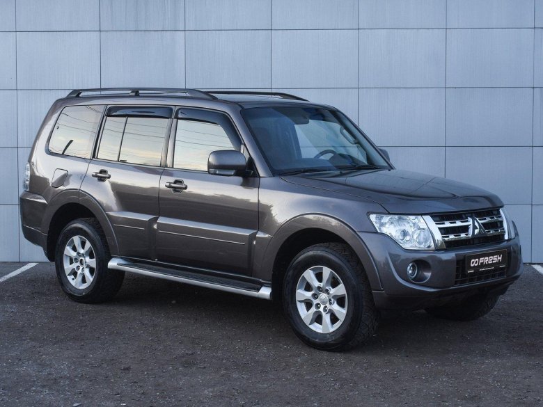 Mitsubishi pajero 2017