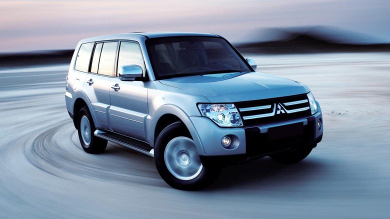 Mitsubishi pajero 2006