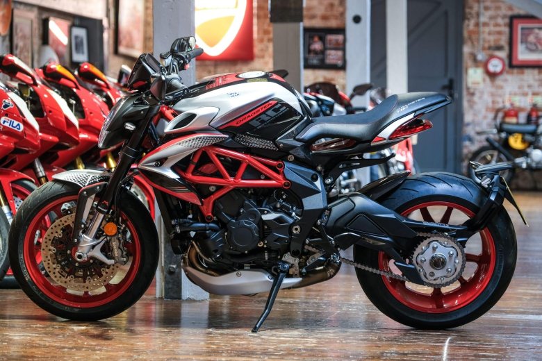 Mv agusta brutale 800