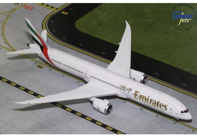 Модель самолета боинг 777 300