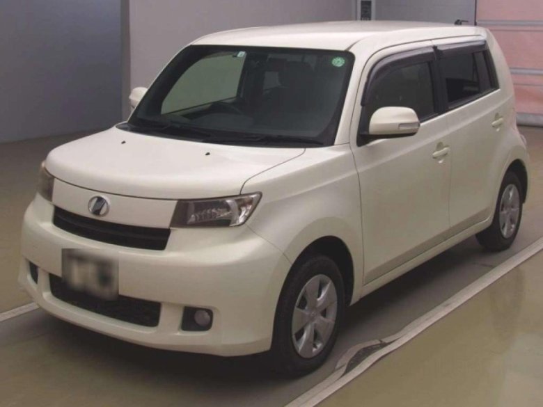 Toyota bb 2011