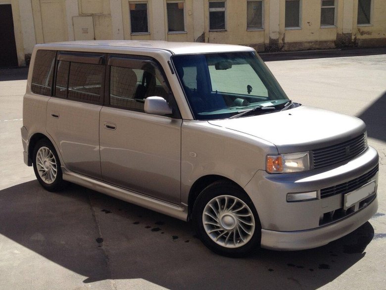 Тойота бб 2001