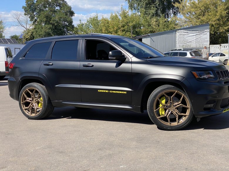 Jeep grand cherokee srt