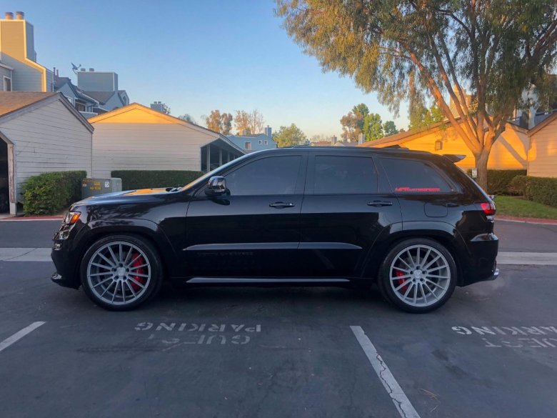 Jeep grand cherokee srt