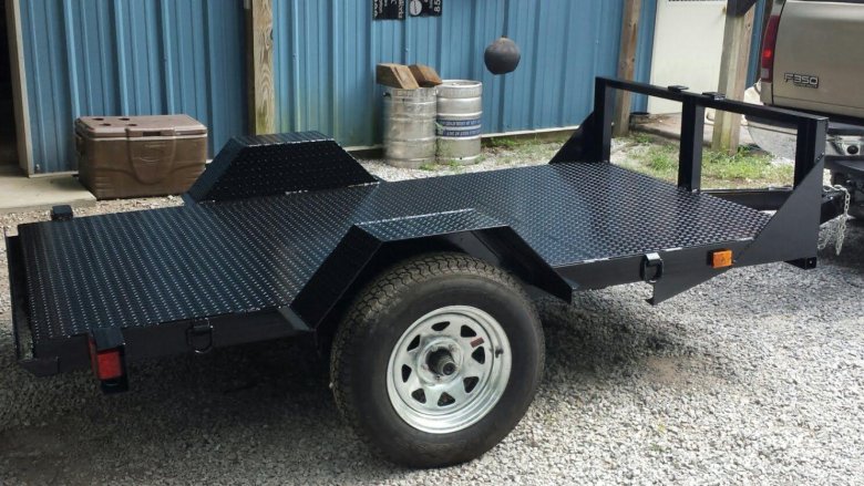 Грузовой прицеп