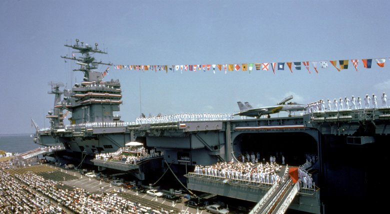 Авианосец uss george washington