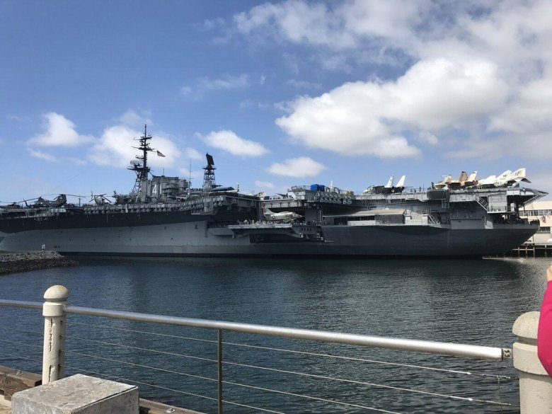 Midway авианосец сан диего