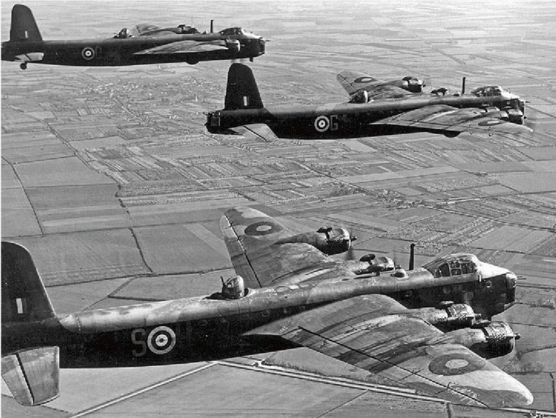 Бомбардировщик ланкастер второй мировой войны
