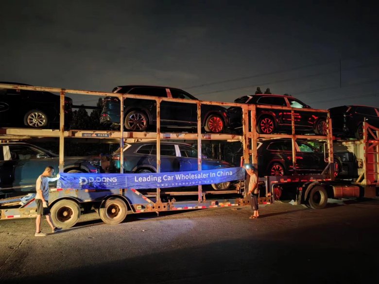 Поставки автомобиль