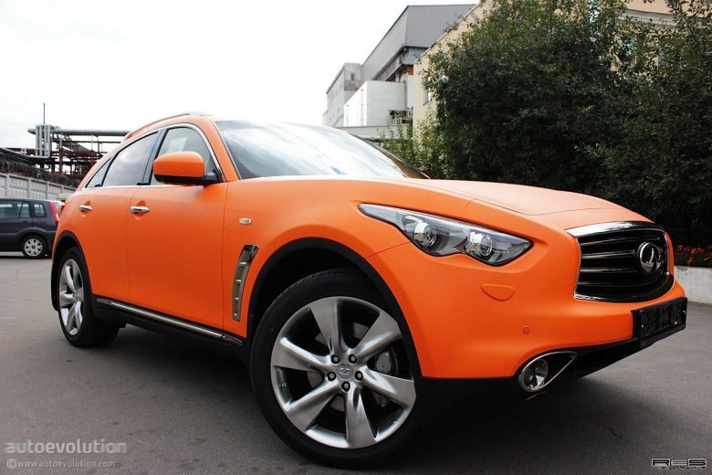 Оранжевый infiniti fx 37