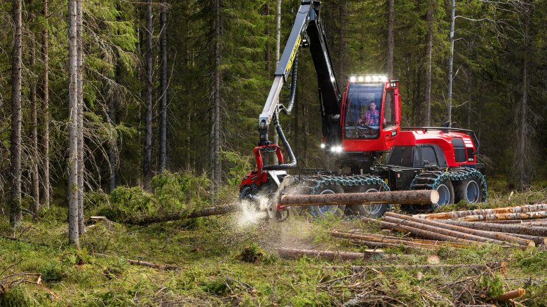 Лесозаготовительная техника харвестер