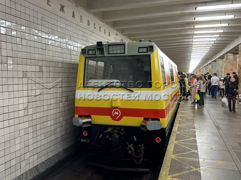 Станция полежаевская