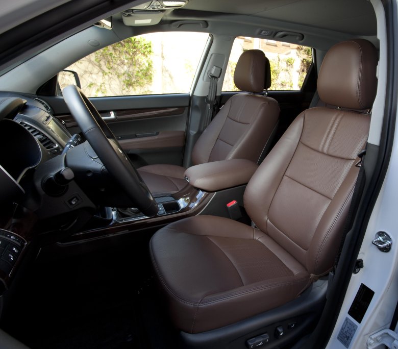 Киа соренто кожаный салон