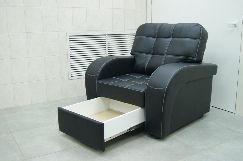 Кресло кожаное хофф