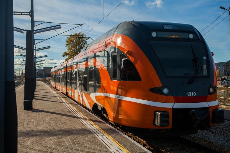 Движение поезда