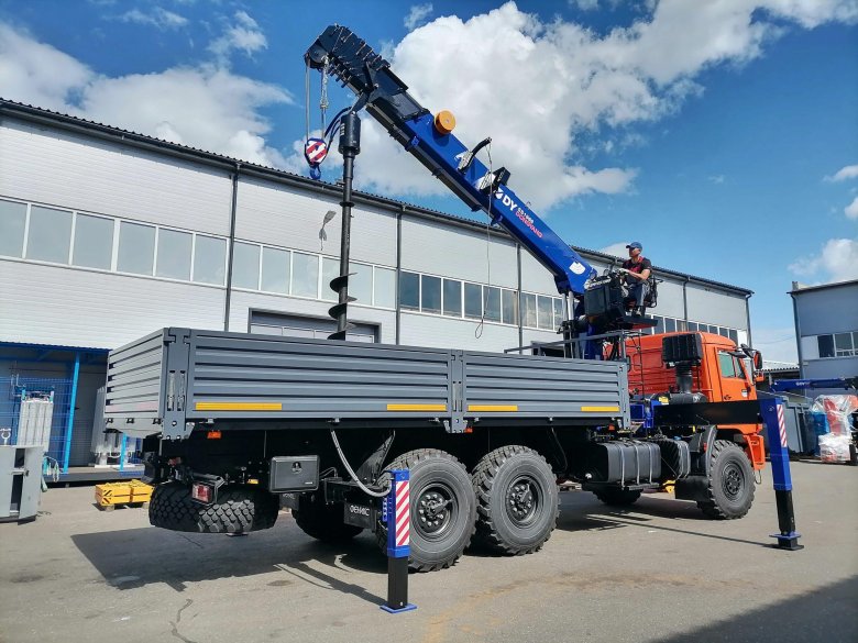 Бортовой камаз 43118