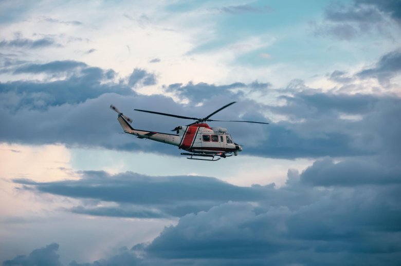 Cпасательный вертолет
