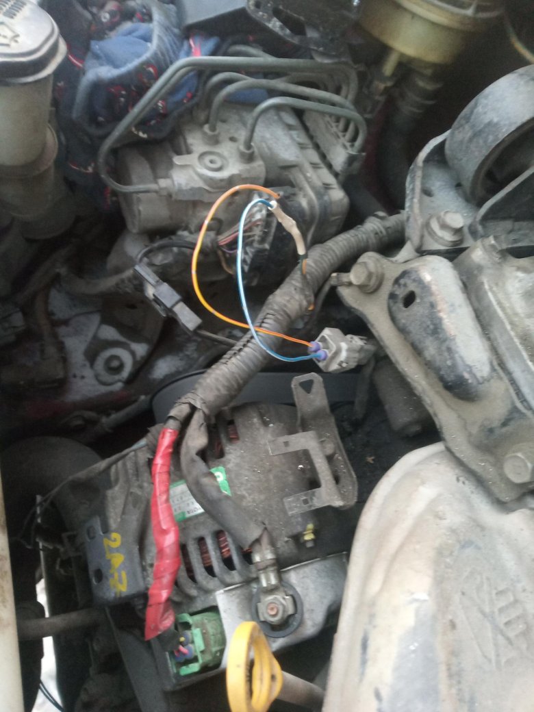 Toyota vitz 2000 dachik kalenvala