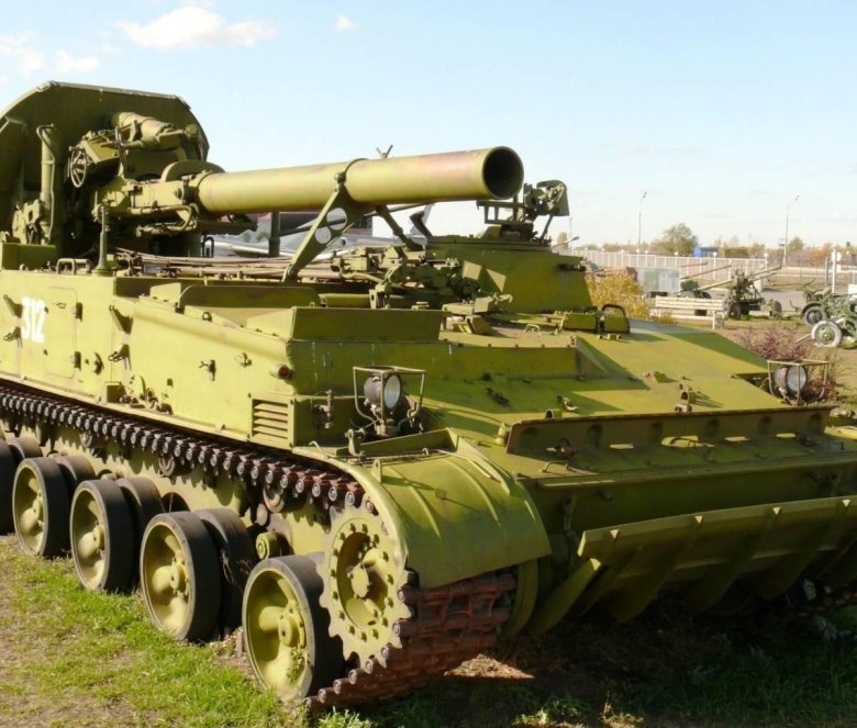 Гиацинт с 152 мм самоходная пушка