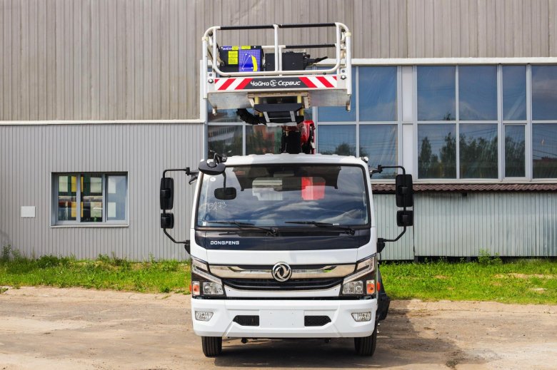 Автомобиль dongfeng