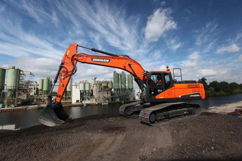 Doosan 300 экскаватор