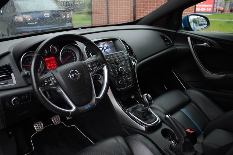 Opel astra 2014 салон
