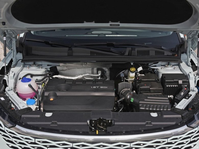 Автомобиль omoda