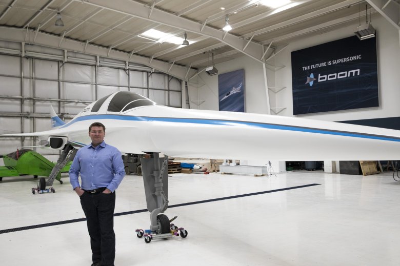 Boom supersonic самолет