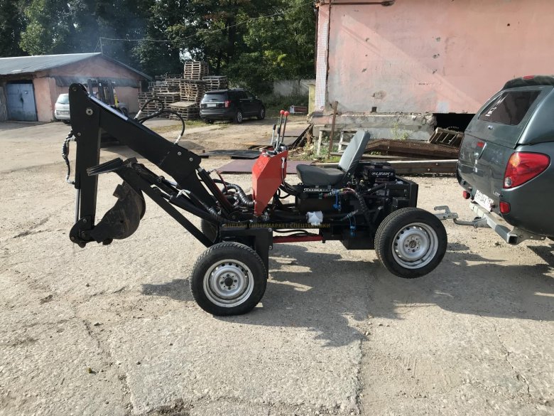 Мини трактор