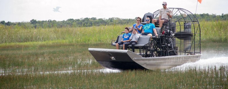 Mini airboat