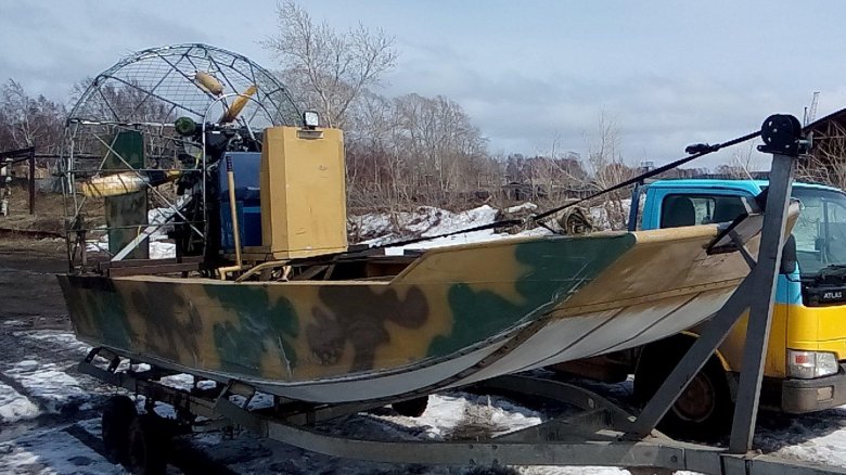 Аэробот тайфун-1000к