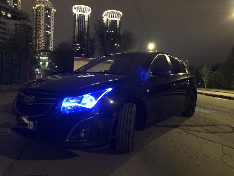 Chevrolet cruze ночью