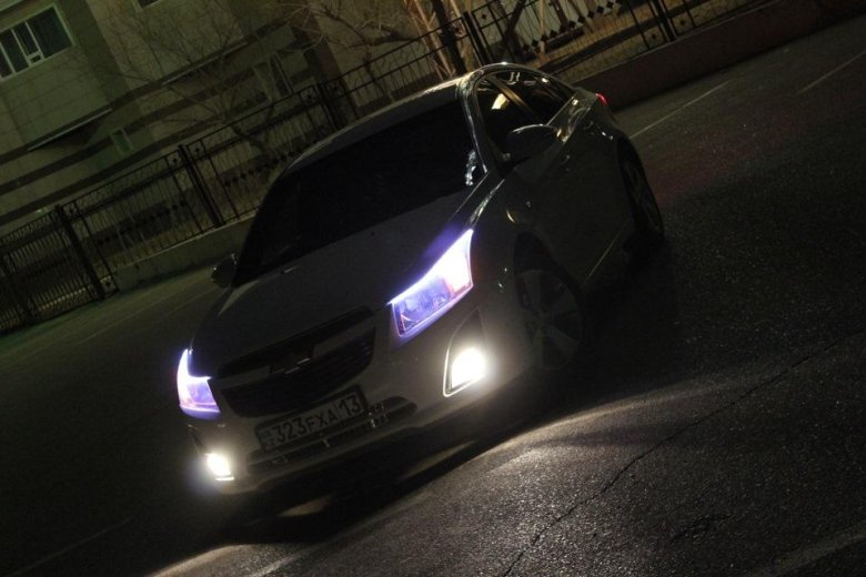 Светодиодные фары на шевроле круз