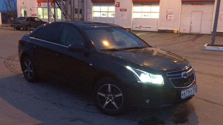 Шевроле круз 2009 черный