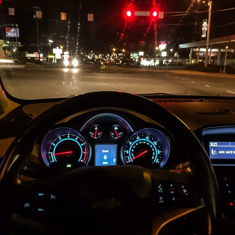 Chevrolet cruze внутри ночью