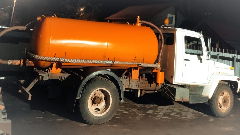 Откачка выгребных ям