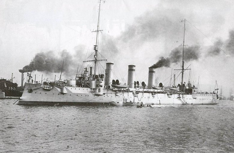 Олег бронепалубный крейсер