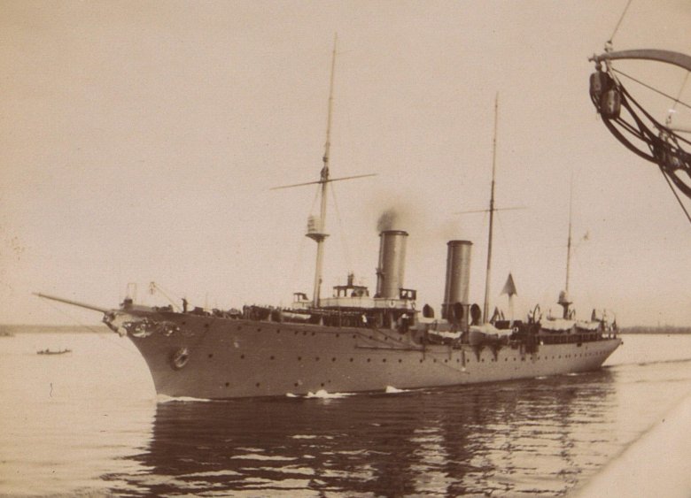 Броненосный крейсер россия 1904