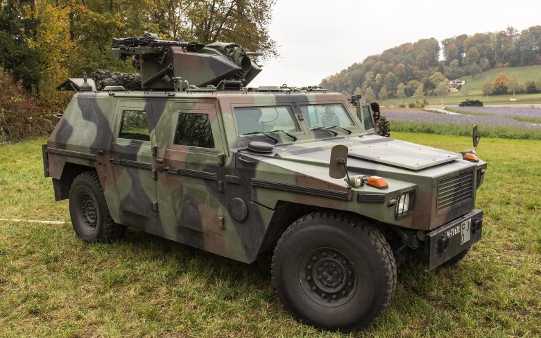 Бронеавтомобиль mowag eagle
