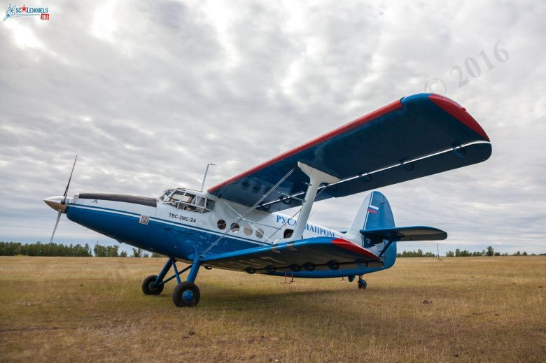 Ан 2 пассажирский самолёт