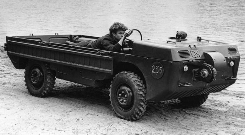 Газ-46 автомобиль амфибия