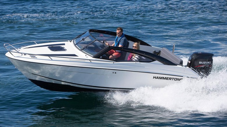 Моторная лодка