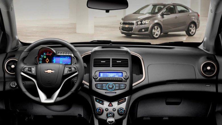 Chevrolet aveo 2014 салон